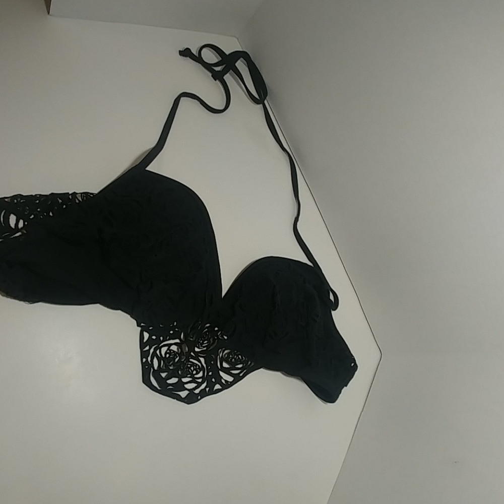Black bikini top